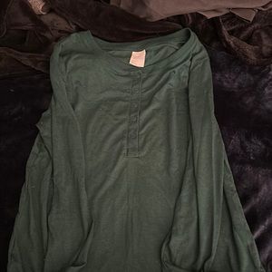NWT- Emerald Green Layering Top. Soft with buttons in front.